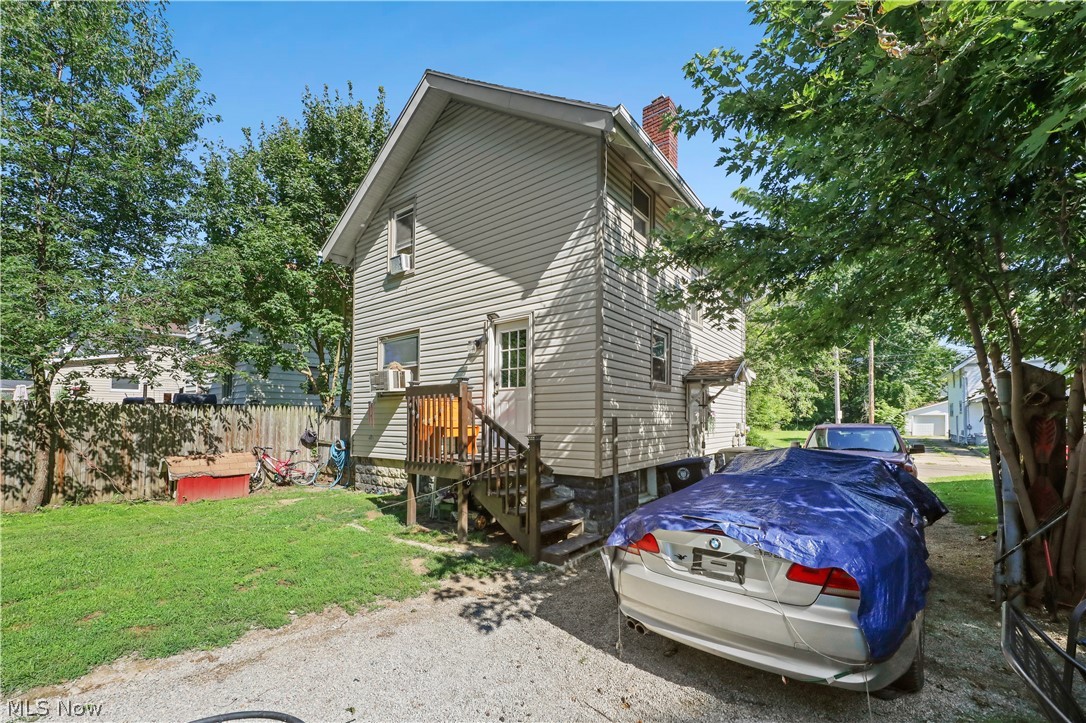 912 Hunt Street Akron OH 44306