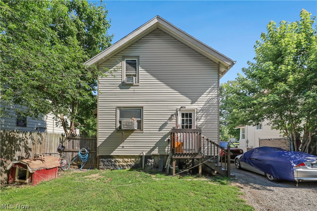 912 Hunt Street Akron OH 44306