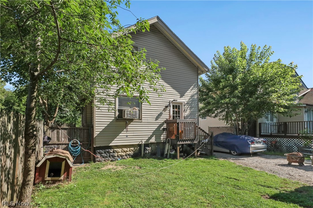 912 Hunt Street Akron OH 44306