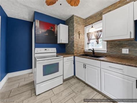 912 Hunt Street Akron OH 44306