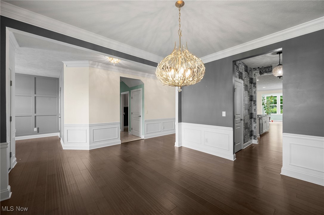 85 Brighton Drive Aurora OH 44202