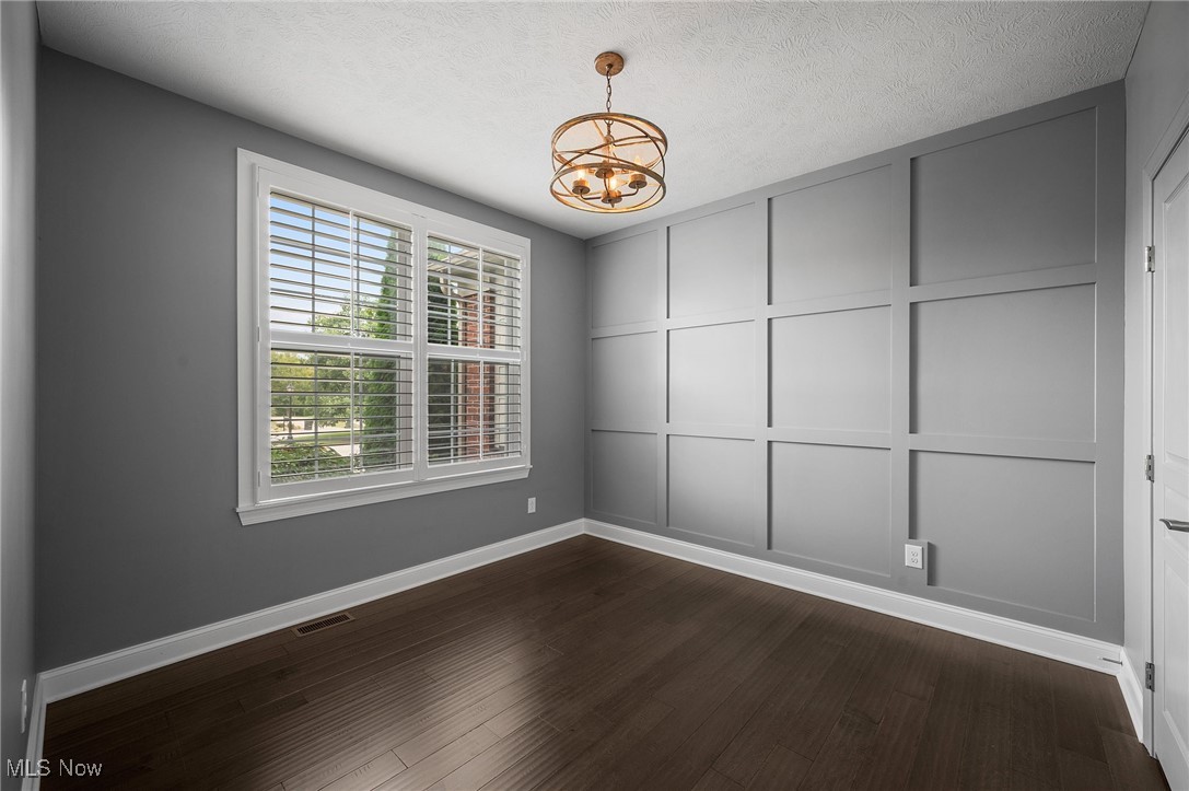 85 Brighton Drive Aurora OH 44202