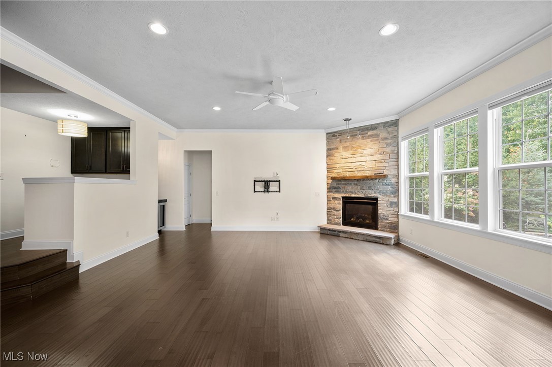 85 Brighton Drive Aurora OH 44202