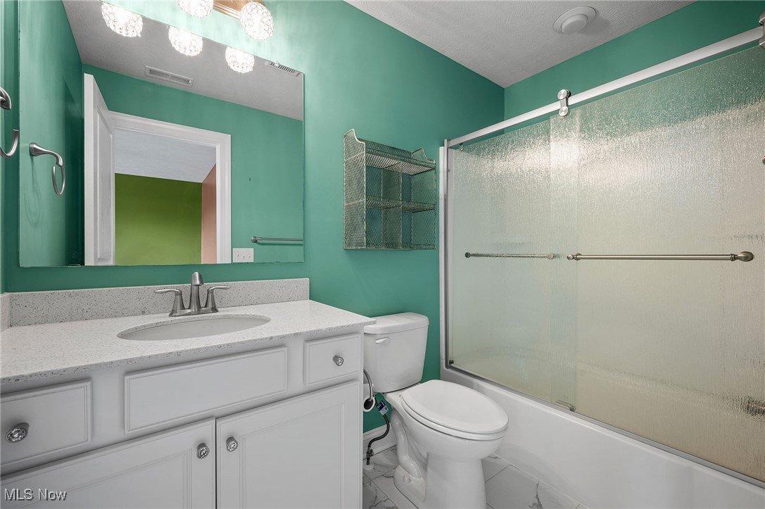 85 Brighton Drive Aurora OH 44202