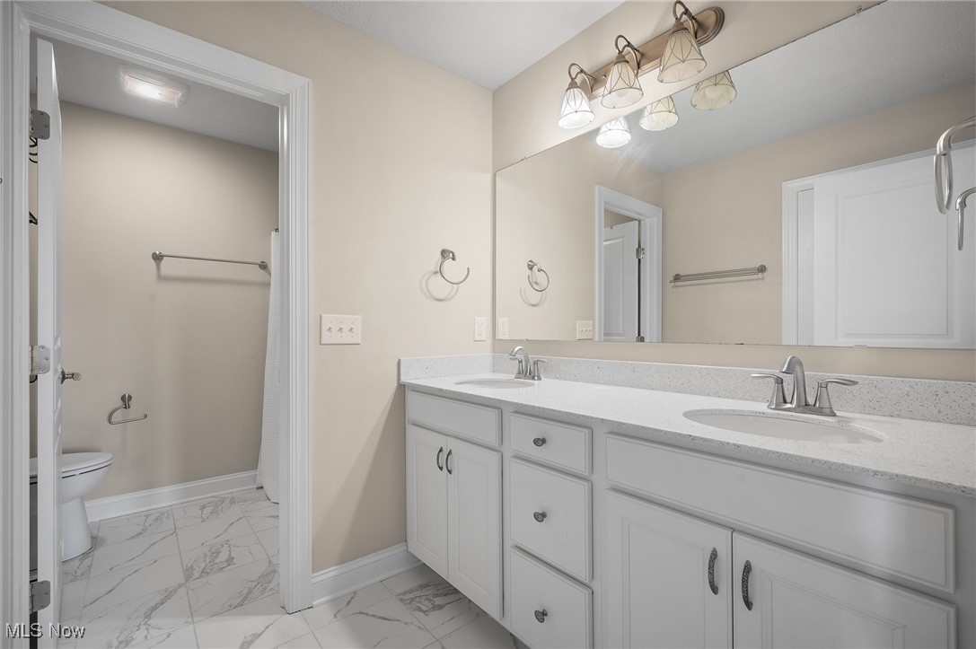 85 Brighton Drive Aurora OH 44202