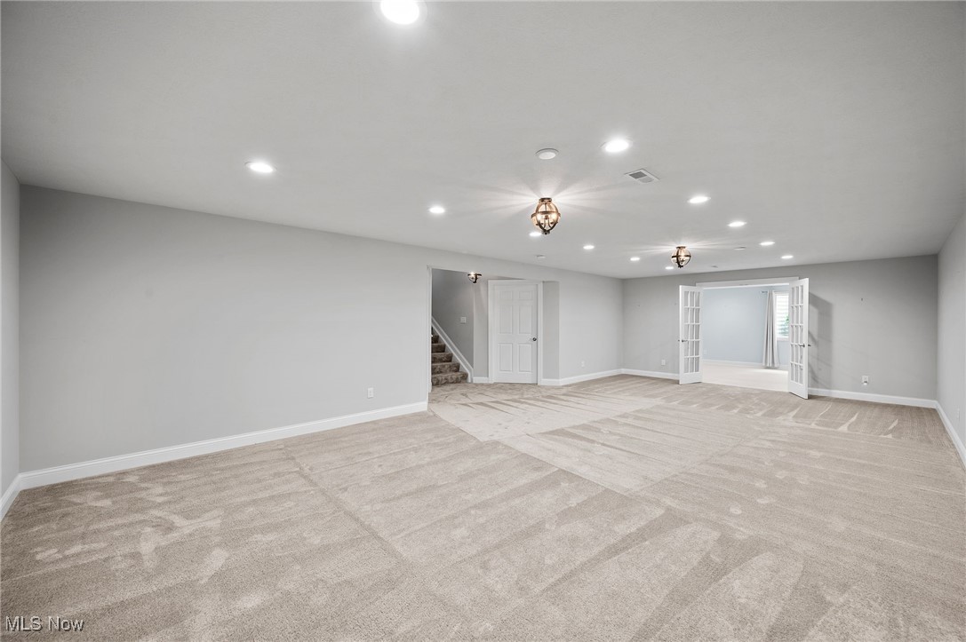 85 Brighton Drive Aurora OH 44202