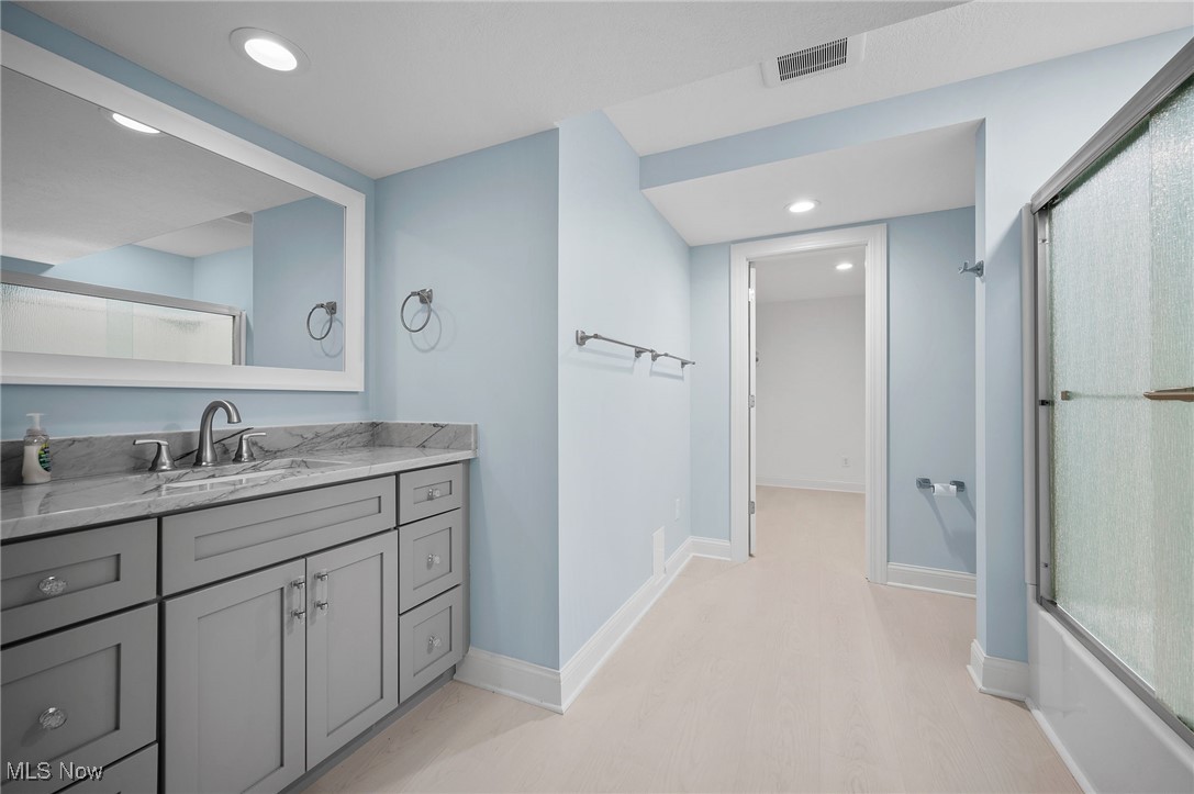 85 Brighton Drive Aurora OH 44202