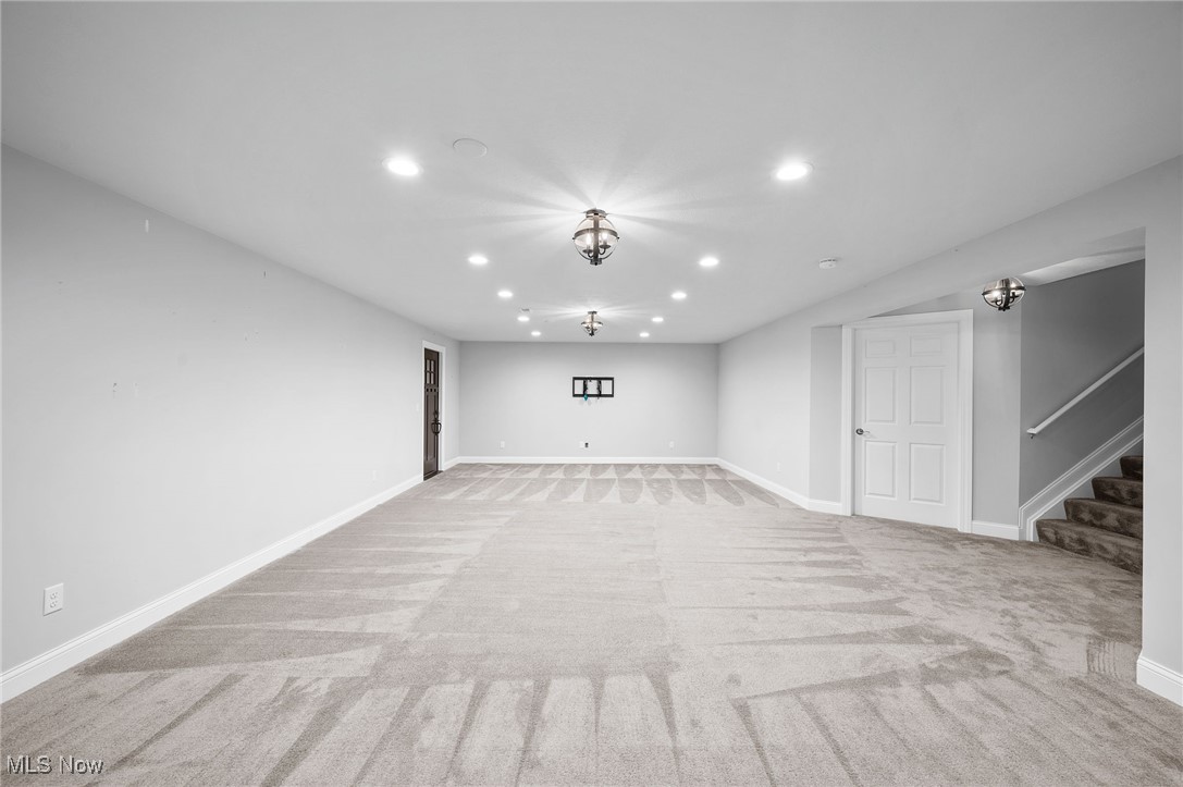 85 Brighton Drive Aurora OH 44202