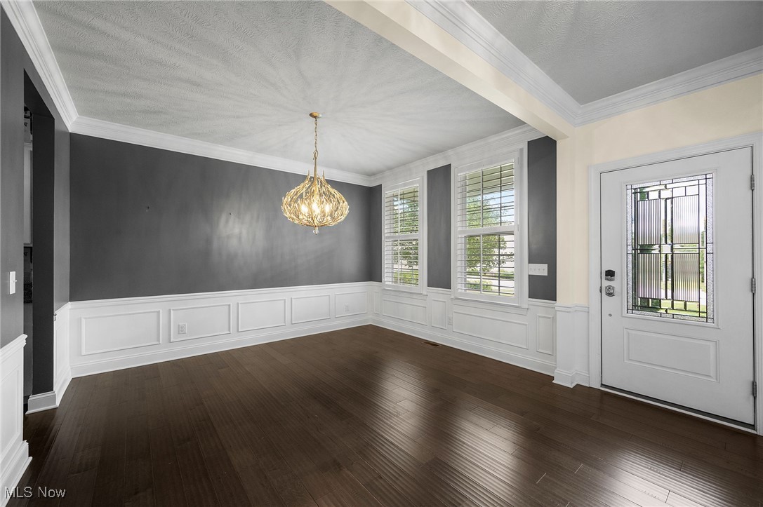 85 Brighton Drive Aurora OH 44202