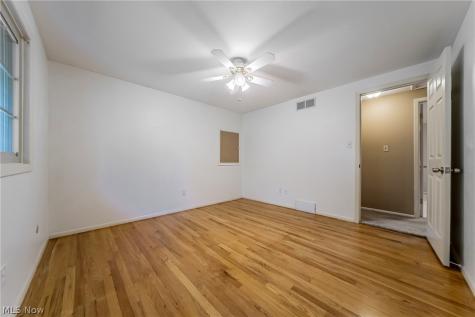 7741 E Linden Lane Parma OH 44130