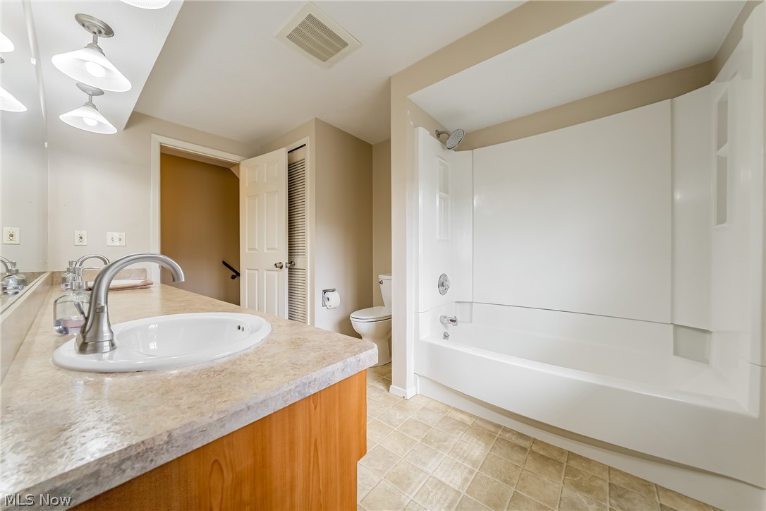 7741 E Linden Lane Parma OH 44130