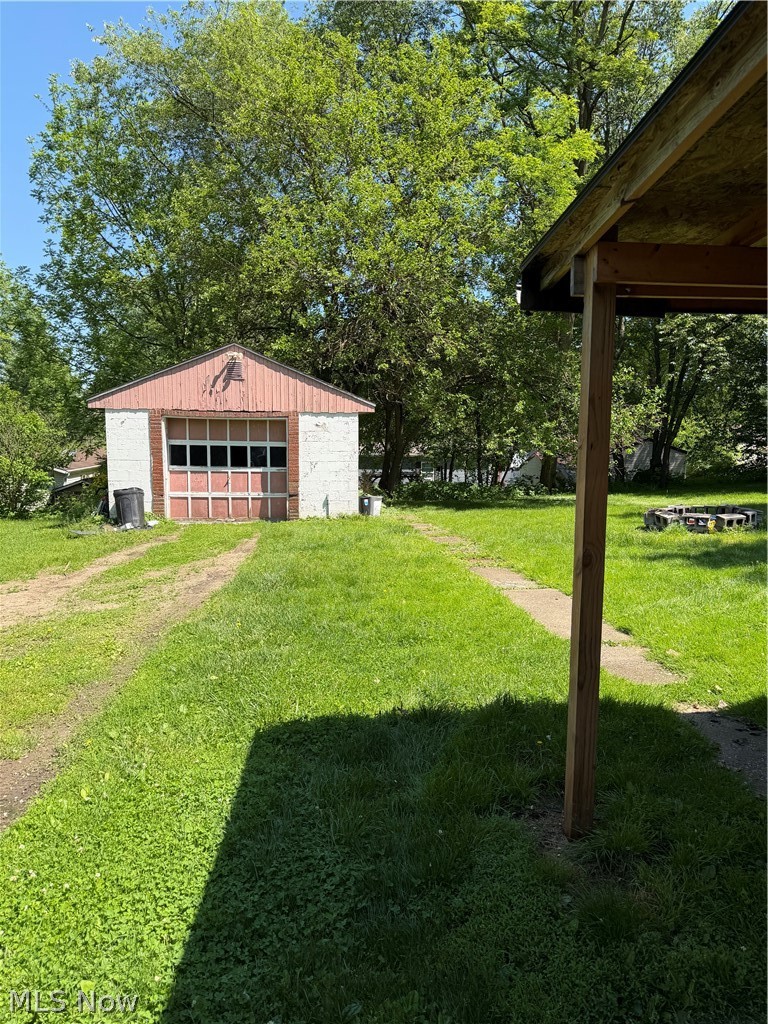465 2nd Street SW Brewster OH 44613
