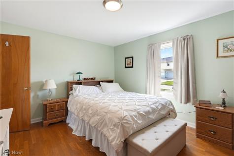 2005 Lindbergh Avenue Cuyahoga Falls OH 44223