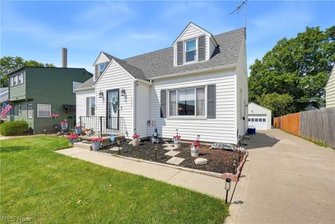 2005 Lindbergh Avenue Cuyahoga Falls OH 44223
