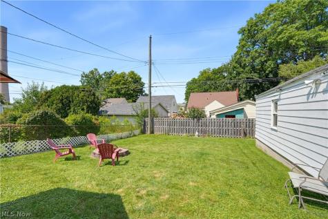 2005 Lindbergh Avenue Cuyahoga Falls OH 44223