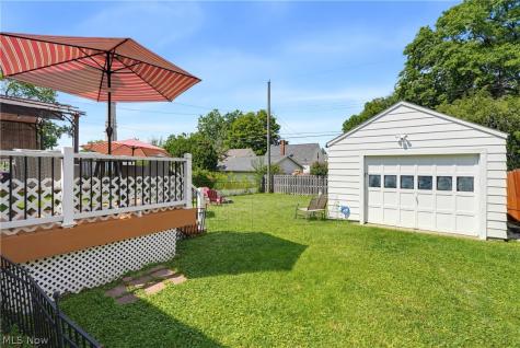 2005 Lindbergh Avenue Cuyahoga Falls OH 44223