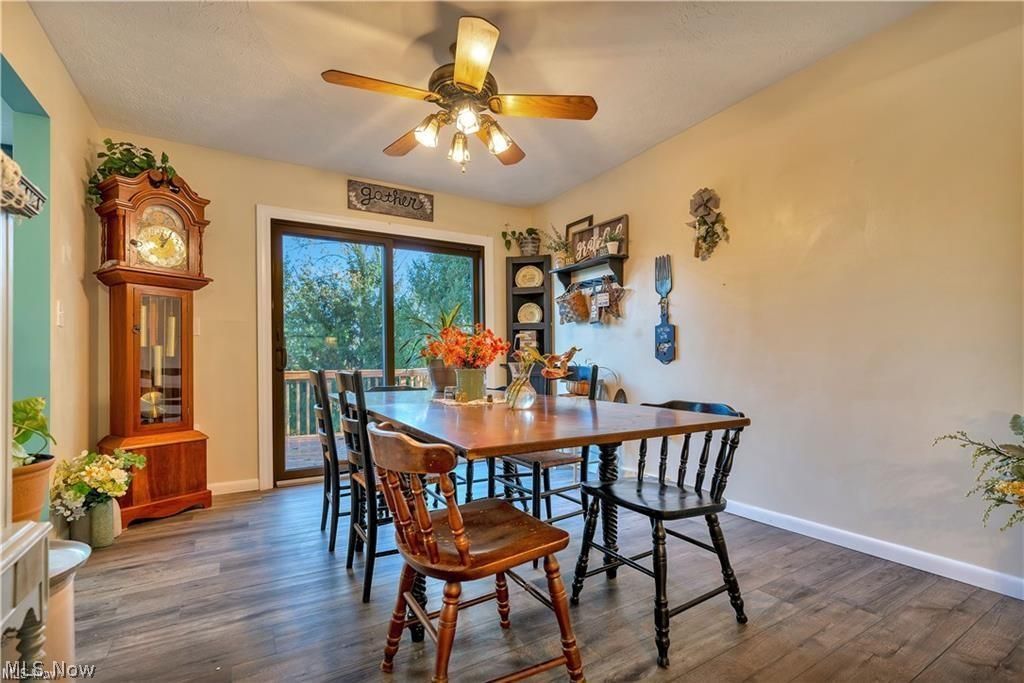 1513 Meadow Square NE Bolivar OH 44612