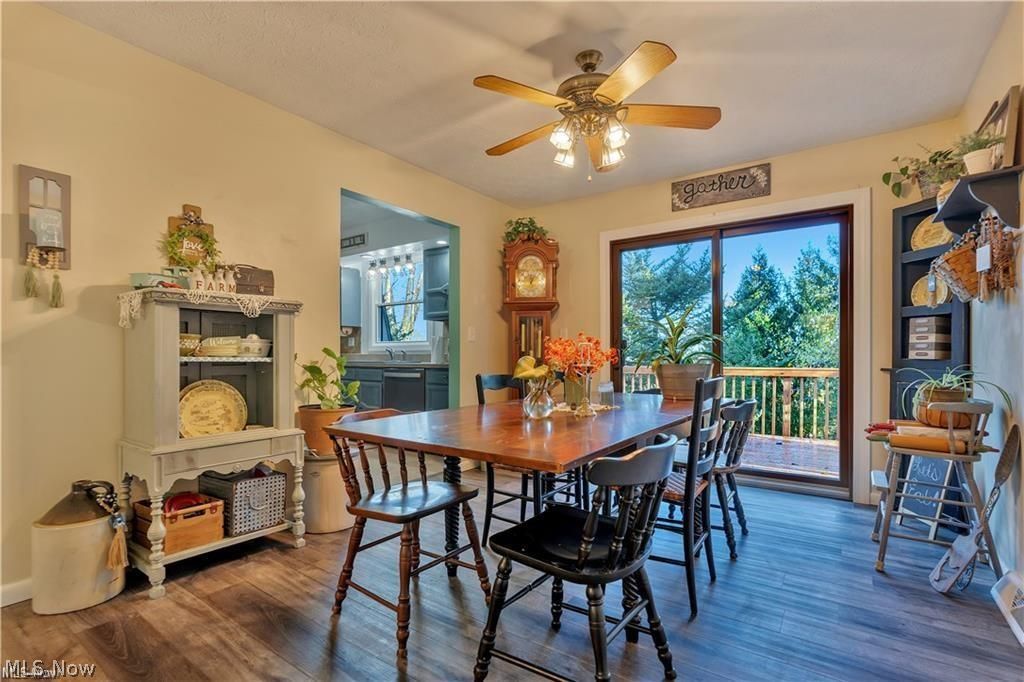 1513 Meadow Square NE Bolivar OH 44612