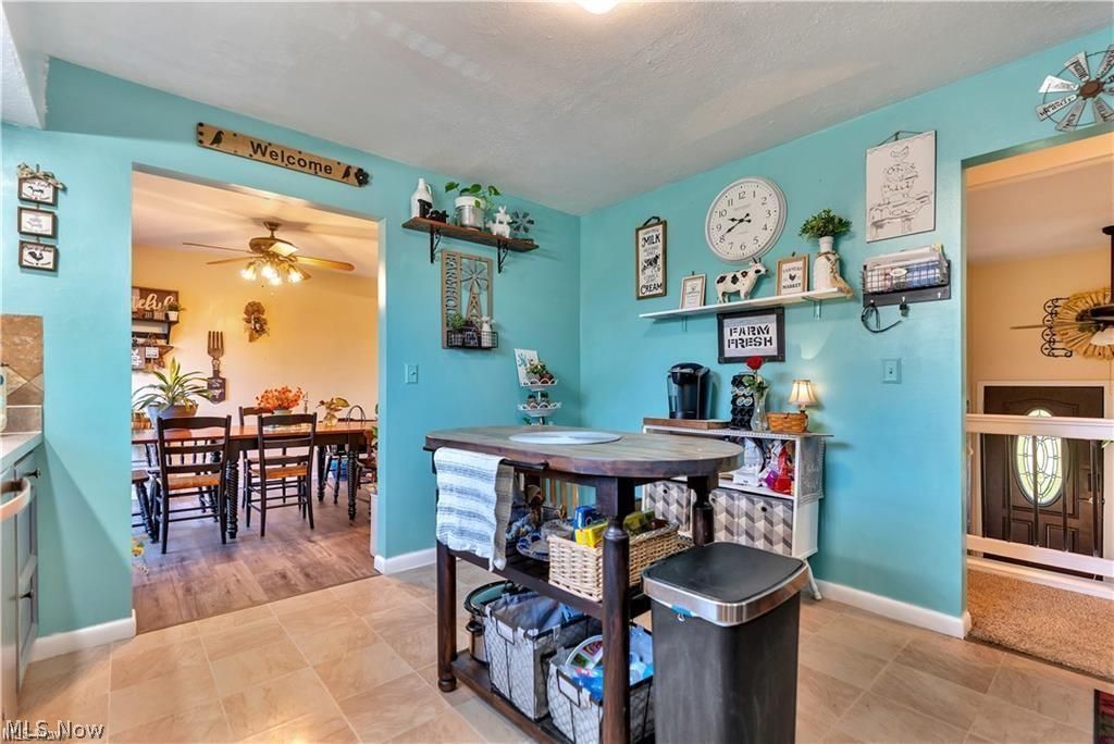 1513 Meadow Square NE Bolivar OH 44612