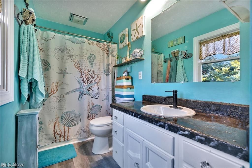 1513 Meadow Square NE Bolivar OH 44612