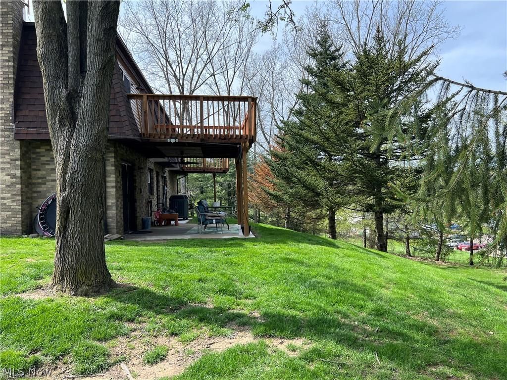 1513 Meadow Square NE Bolivar OH 44612
