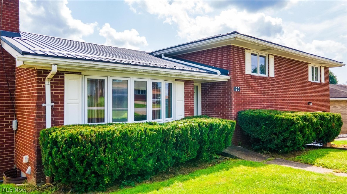 128 Grandview Drive Wintersville OH 43953