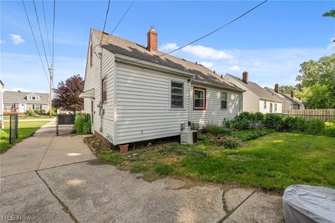 29002 Foxboro Street Willowick OH 44095