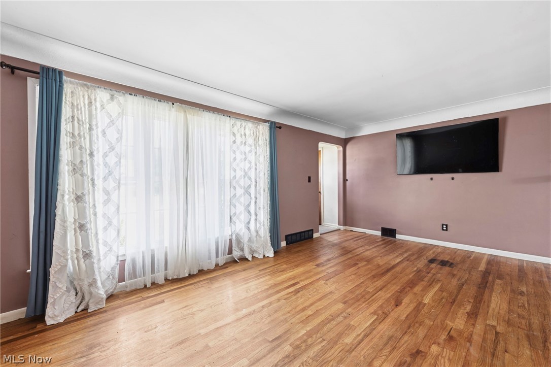 29002 Foxboro Street Willowick OH 44095