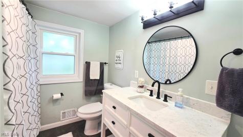 7907 Baumhart Road Amherst OH 44001