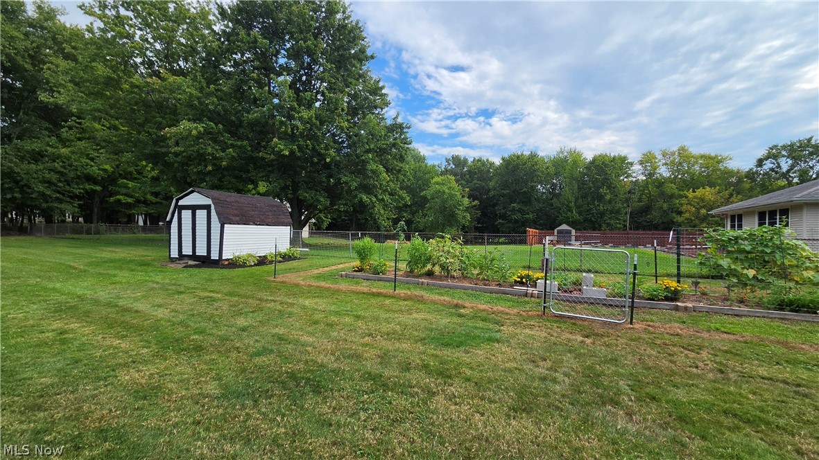 7907 Baumhart Road Amherst OH 44001