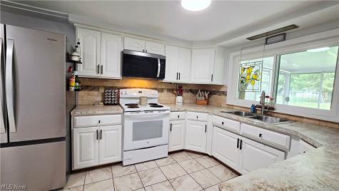 7907 Baumhart Road Amherst OH 44001