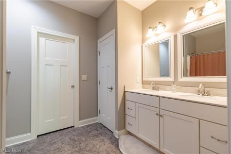3693 Stratavon Street NW North Canton OH 44720