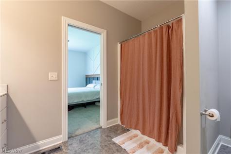 3693 Stratavon Street NW North Canton OH 44720
