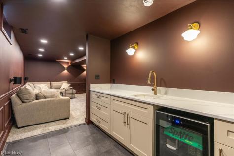 3693 Stratavon Street NW North Canton OH 44720