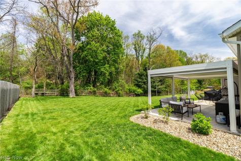 3693 Stratavon Street NW North Canton OH 44720