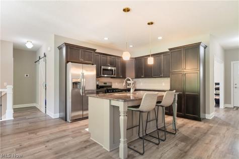 3693 Stratavon Street NW North Canton OH 44720