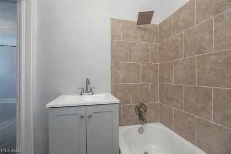 5011 Guy Avenue Cleveland OH 44127
