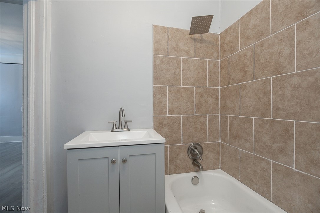 5011 Guy Avenue Cleveland OH 44127