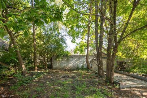 5011 Guy Avenue Cleveland OH 44127