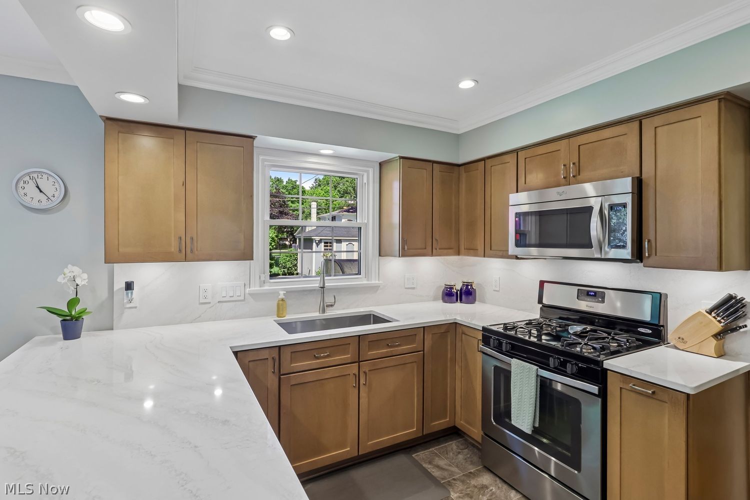 3394 Palmer Drive Rocky River OH 44116