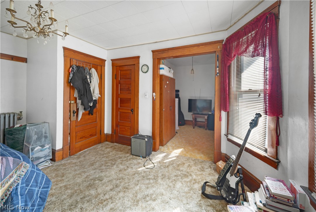 5862 Cable Avenue Cleveland OH 44127