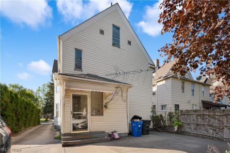 5862 Cable Avenue Cleveland OH 44127