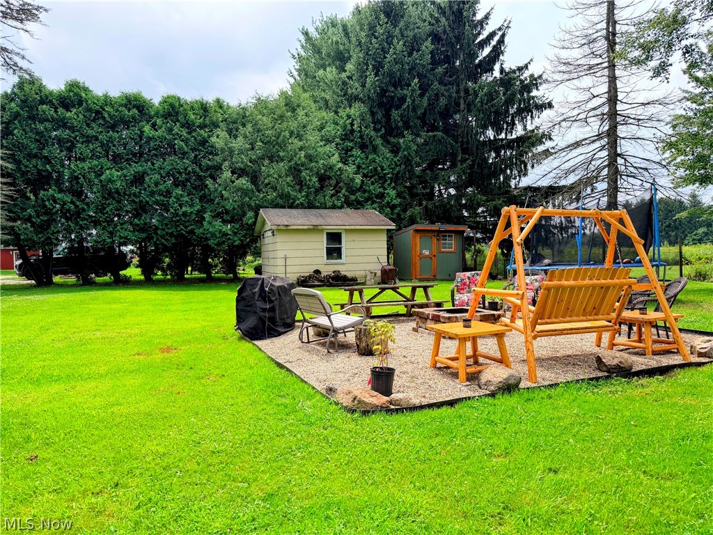 728 Johnson Plank Road NE Warren OH 44481