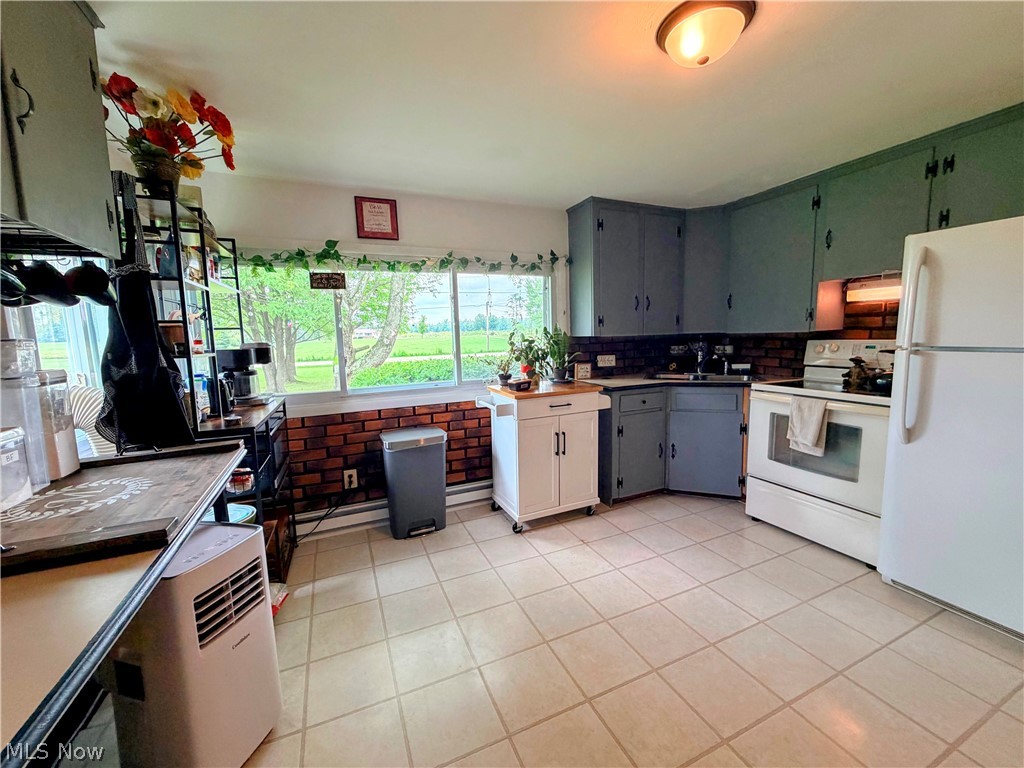 728 Johnson Plank Road NE Warren OH 44481