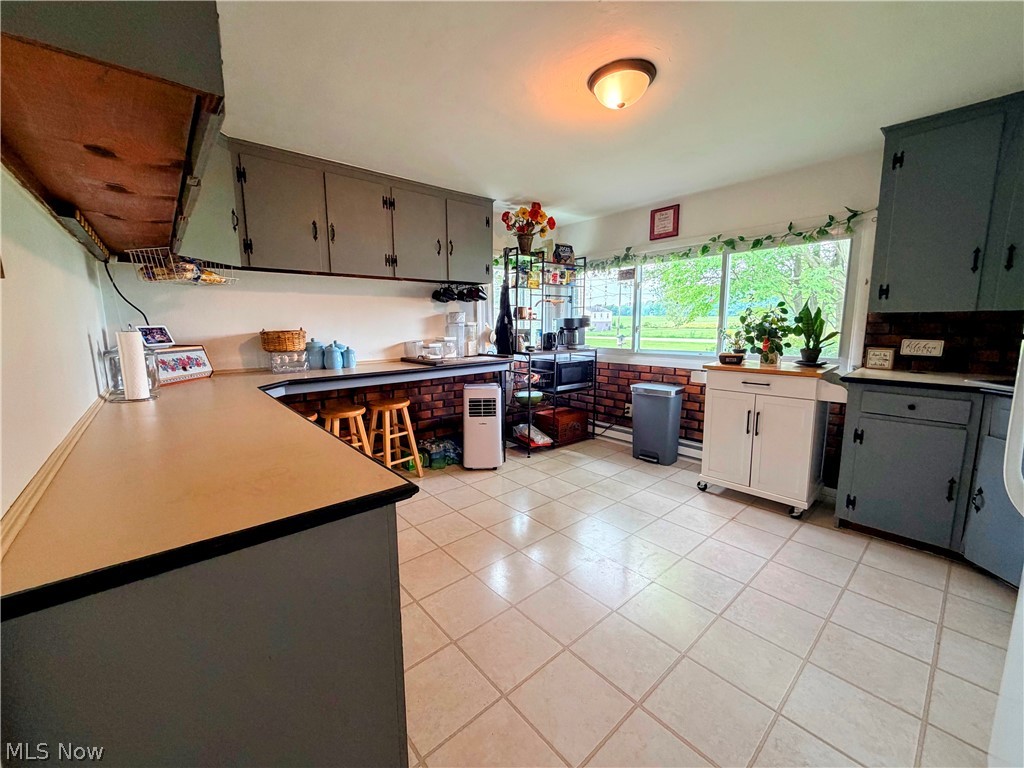 728 Johnson Plank Road NE Warren OH 44481