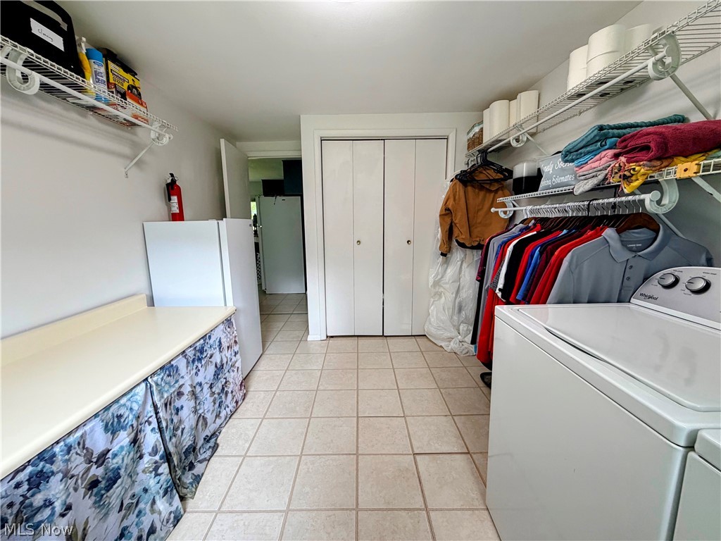 728 Johnson Plank Road NE Warren OH 44481