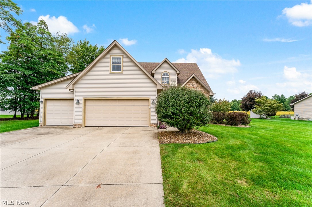 5290 Skye Drive New Middletown OH 44442