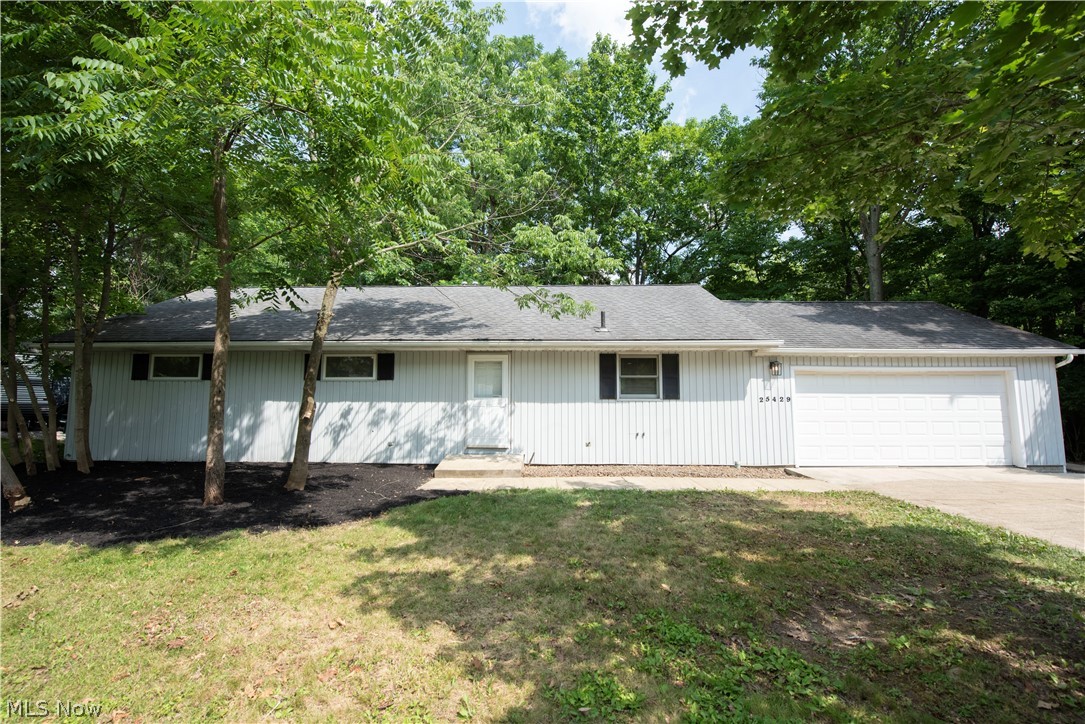 25429 Tyndall Falls Drive Olmsted Falls OH 44138