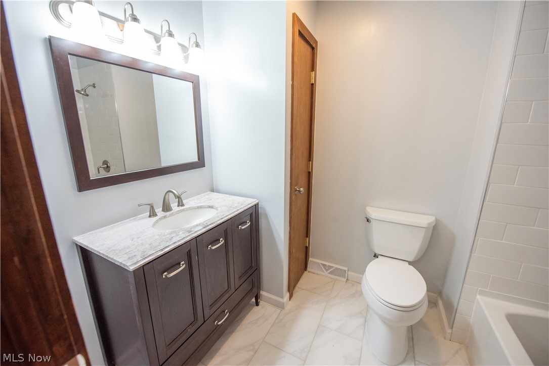 25429 Tyndall Falls Drive Olmsted Falls OH 44138