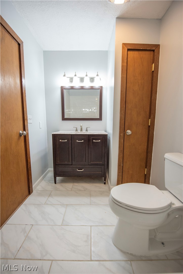 25429 Tyndall Falls Drive Olmsted Falls OH 44138